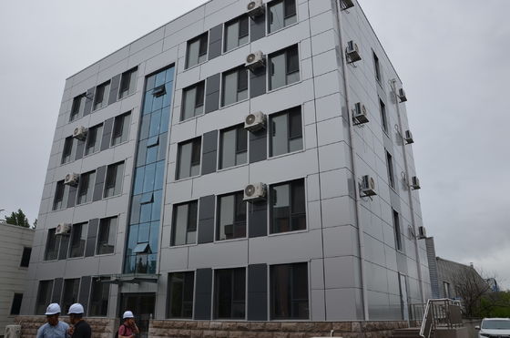 Construction préfabriquée sur mesure en acier à plusieurs étages