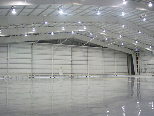 Structure préfabriquée en acier léger Hangar Avion Construction de hangars d'avions