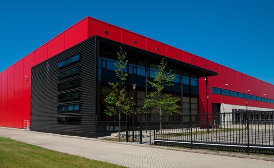 Q235 Q235B Q345 Construction de bâtiments industriels en acier préfabriqués avec revêtement murale métallique