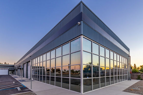 Construction préfabriquée en acier commercial