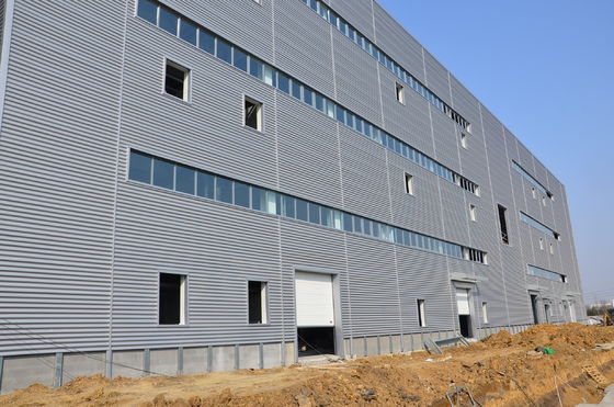 Construction de structures en acier PEB sur mesure pour les meubles et les entrepôts sanitaires