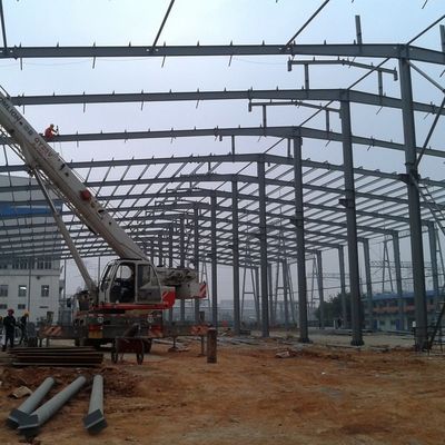 Construction métallique résistante au vent Construction préfabriquée Structure en acier haute résistance
