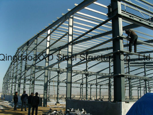 Construction d'entrepôts métalliques préfabriqués