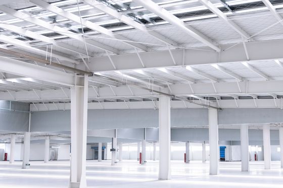 bâtiments d'entrepôt en acier de 200 mm avec revêtement de toit et de mur