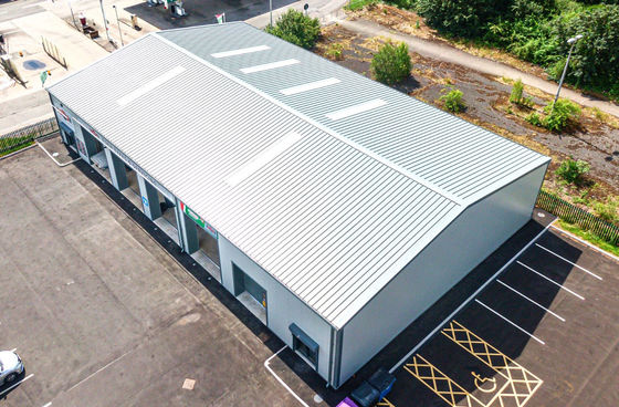 Réservoir froid préfabriqué cadre métallique panneau sandwich léger structure de bâtiment préfabriqué entrepôt lourd clé en main