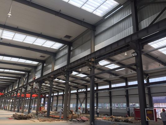 Construction de structures en acier sur mesure avec isolation EPS/laine de verre et 5-28 mm