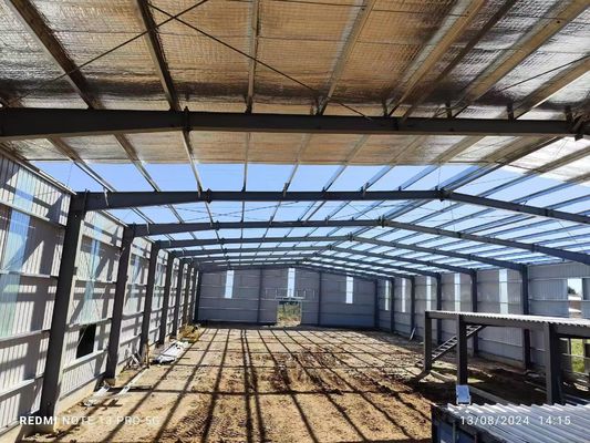 Conception architecturale de la structure en acier préfabriqué cadre entrepôt contre le tremblement de terre