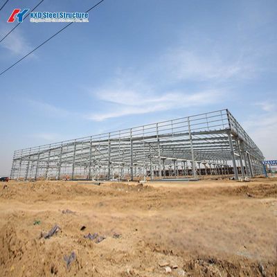 Q355B Structure en acier entrepôt industriel hangar avec boulons de haute résistance