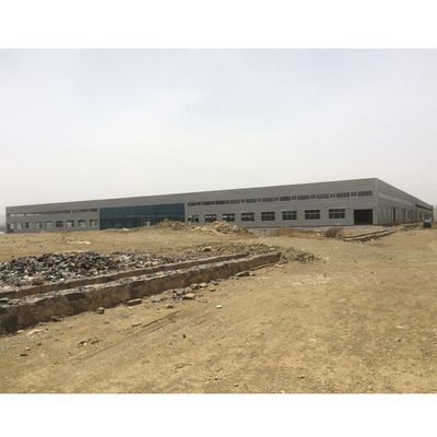 Construction de structures préfabriquées en acier certifiées ISO à usage commercial