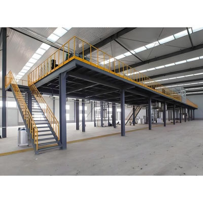 Bâtiment préfabriqué à ossature métallique multi-étages pour usage commercial