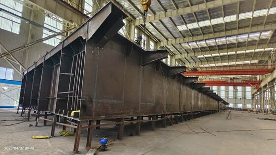 Pont à poutres en acier soudé à usage intensif pour la construction de routes et de chemins de fer - Norme AASHTO